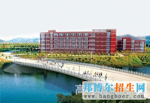 山東交通學(xué)院校園一角7343
