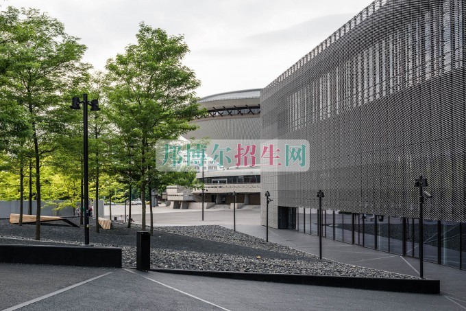 初中畢業(yè)能考環(huán)境藝術(shù)設計專業(yè)嗎
