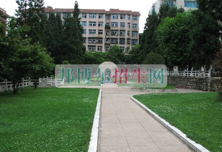 六盤(pán)水市西南計(jì)算機(jī)學(xué)校