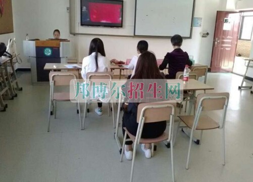 貴陽市中華職業(yè)學校