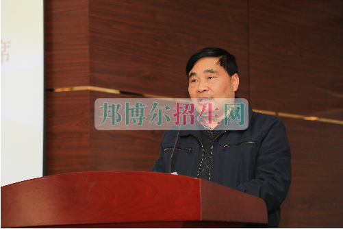 成都航空職業(yè)技術(shù)學(xué)院第三屆第一次教職工代表、工會(huì)會(huì)員代表大會(huì)勝利召開