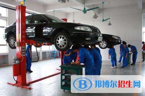 玉溪第二職業(yè)高級中學(xué)有哪些專業(yè)