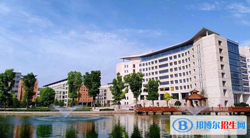 貴州水利水電職業(yè)技術(shù)學(xué)院?jiǎn)握袌?bào)名條件