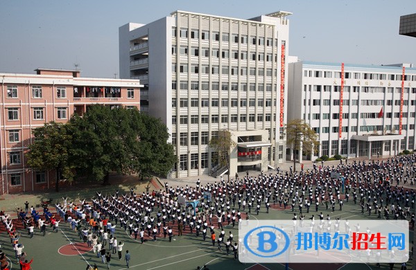 貴州中專學(xué)校讀出來(lái)是什么文憑