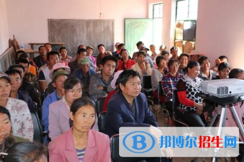 楚雄中專學校讀幾年