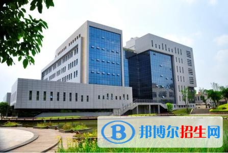 重慶工業(yè)職業(yè)技術(shù)學(xué)院五年制大專2019年報(bào)名條件、招生要求、招生對(duì)象