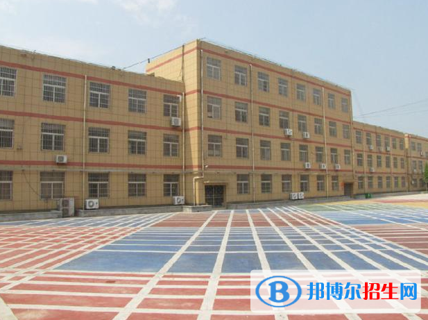 阜陽經(jīng)貿(mào)旅游學(xué)校地址在哪里