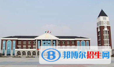 鎮(zhèn)江國(guó)際學(xué)校2020年招生辦聯(lián)系電話