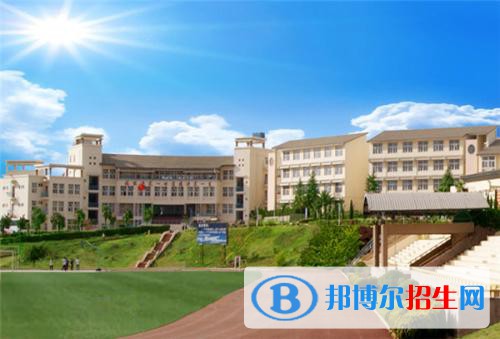 云南新興職業(yè)學(xué)院2020年招生辦聯(lián)系電話