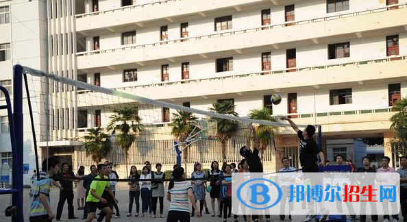武漢鐵路橋梁高級(jí)技工學(xué)校3