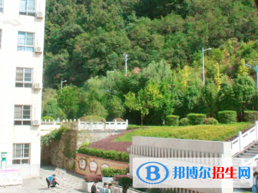  嵐皋縣嵐皋中學(xué)怎么樣、好不好