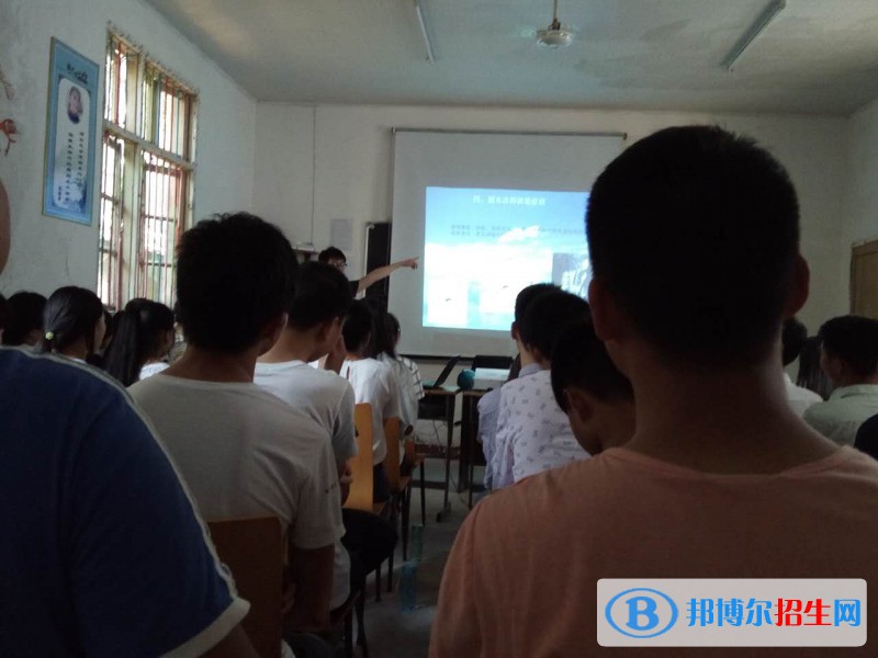 上饒藝術(shù)學(xué)校2021年招生錄取分?jǐn)?shù)線