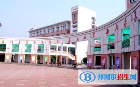 四川2021年中專(zhuān)學(xué)校什么學(xué)歷