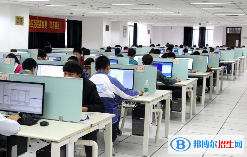 四川2022年男孩子適合學(xué)的中專專業(yè)有什么
