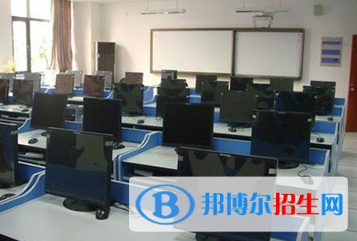 河北2022年初中生上計算機學(xué)校