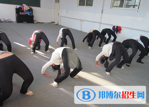 南陽市張衡中等職業(yè)學校2022年招生辦聯(lián)系電話
