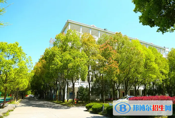 安吉上墅私立高級中學(xué)2022年課程體系