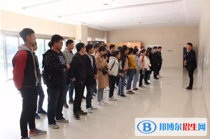 蘭州2023年計(jì)算機(jī)學(xué)校都有什么專業(yè)啊