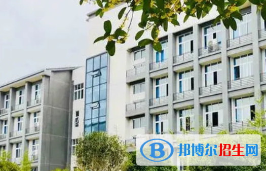 重慶商務(wù)職業(yè)學(xué)院2022高職分類考試分?jǐn)?shù)線