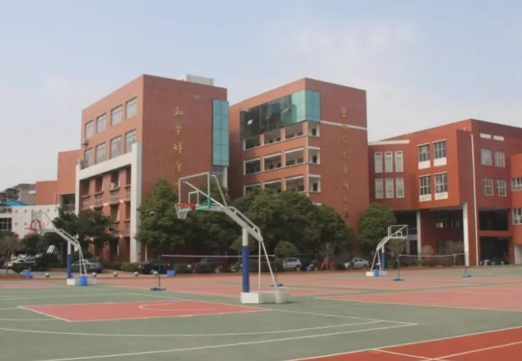 2024年長沙第一中學(xué)國際部報名時間