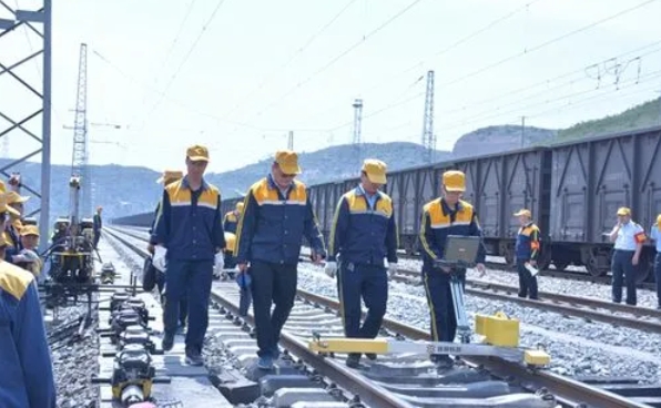 浙江2024年鐵路學(xué)校開(kāi)設(shè)有哪些課程