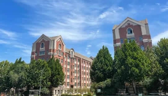 把廉潔警示教育開設在項目現(xiàn)場