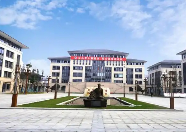 2025蒲江中學多少錢(學費明細)